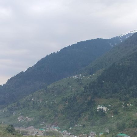 Hotel Sakura Palace Manali  Exterior photo